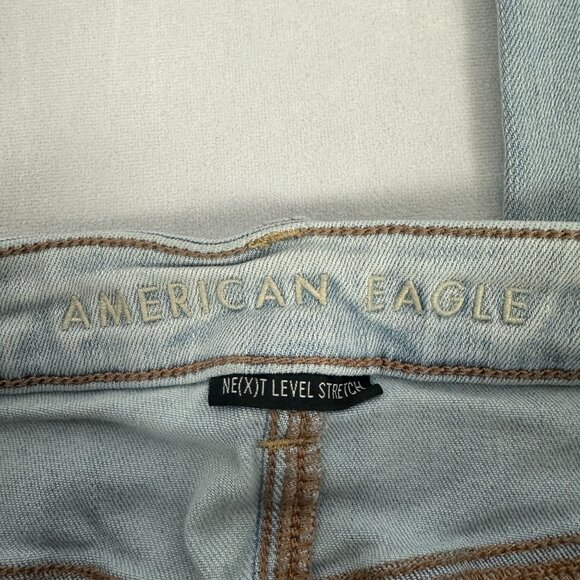 American Eagle Highest Rise Jegging Light Wash Distressed Denim Womens Sz 2 Long - Picture 3 of 6